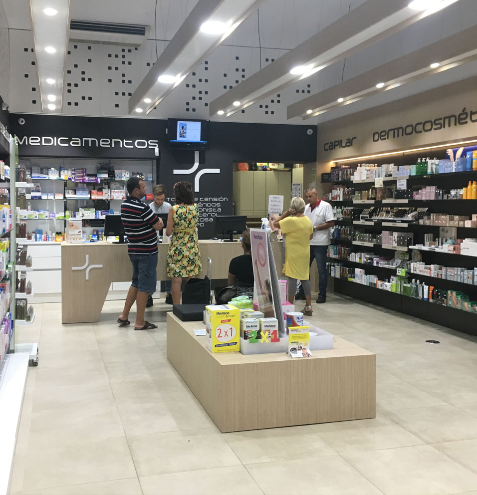 Foto-interior-de-la-farmacia Foto interior de la farmacia